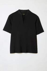 SOLID SHORT-SLEEVE V-NECK VELOCITY POLO-DAILY SPORTS